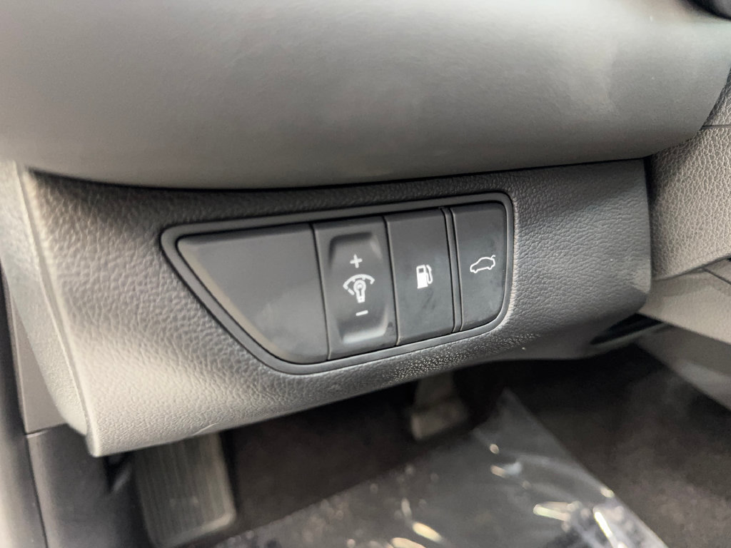 Used 2026 Genesis G70 2.5T RWD image 57