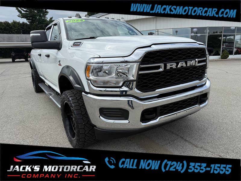 Used 2024 RAM 3500 Tradesman w/ Chrome Appearance Group AWD/4WD image 5