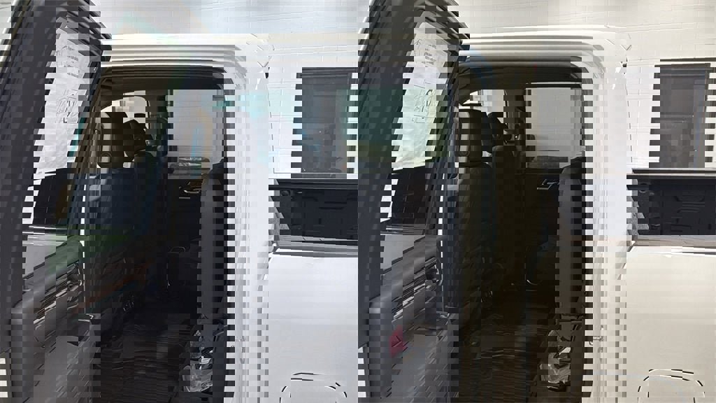 New 2026 GMC Sierra 3500 SLE w/ SLE Value Package image 20