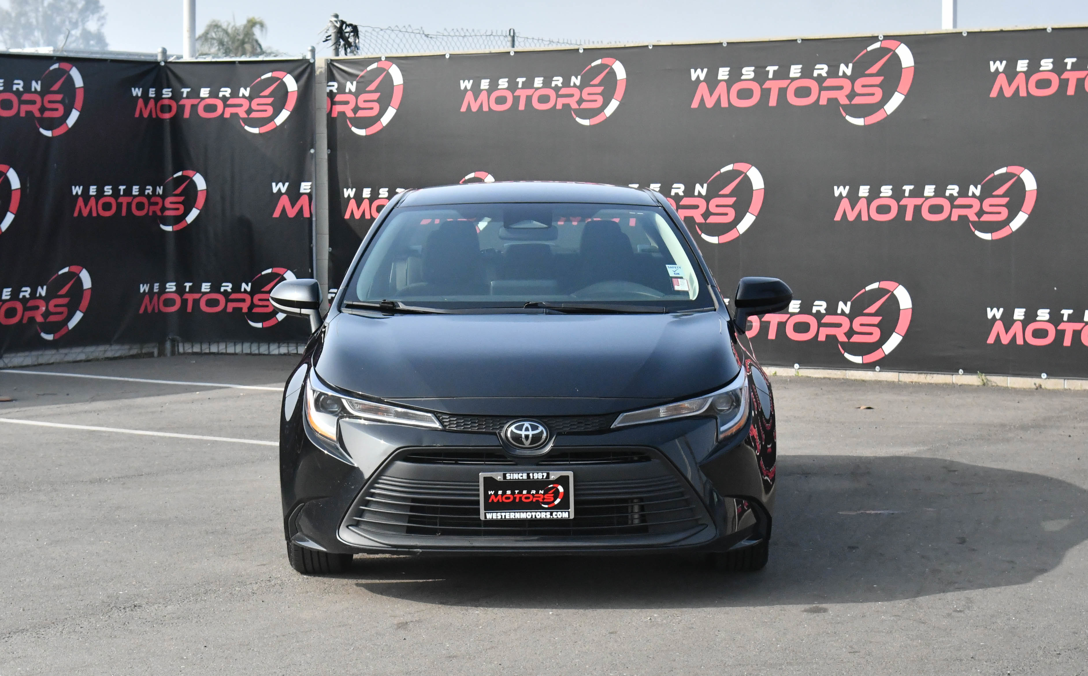 Used 2024 Toyota Corolla LE image 2