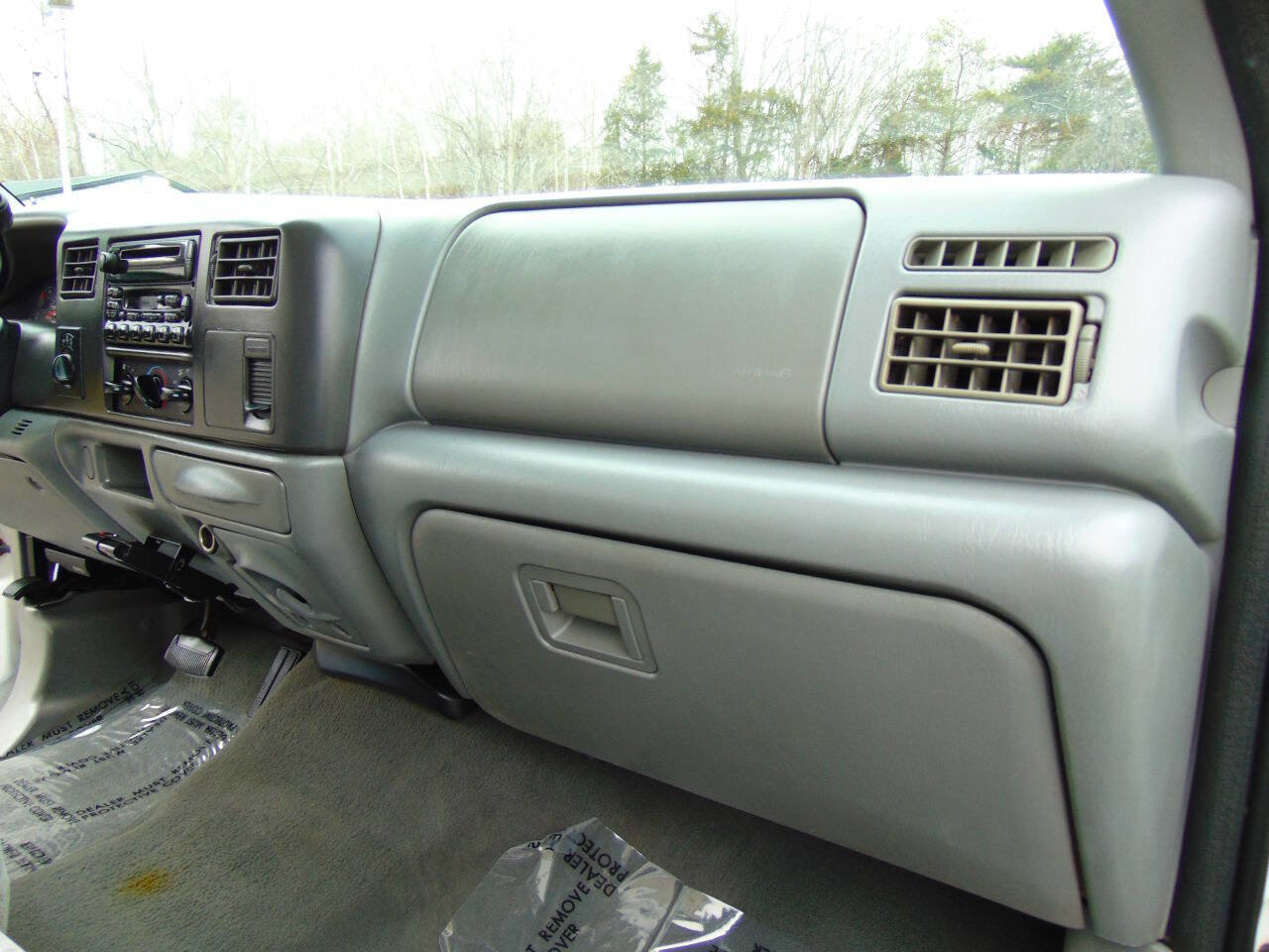 Used 2004 Ford F250 XLT image 19