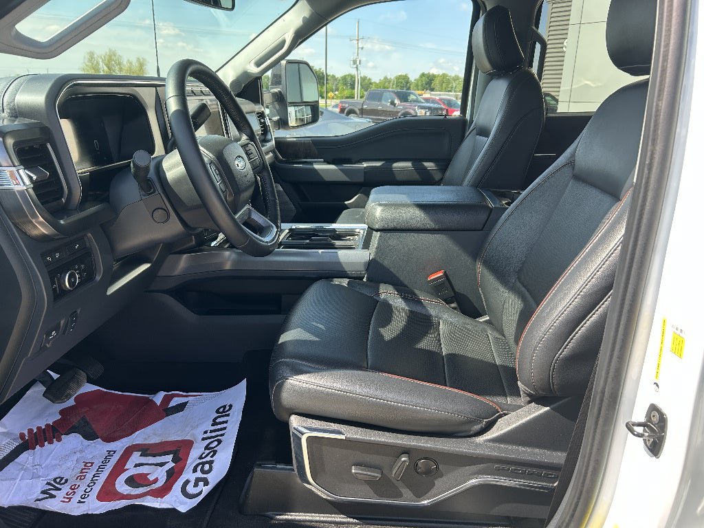 Used 2024 Ford F250 Lariat w/ FX4 Off-Road Package AWD/4WD image 11