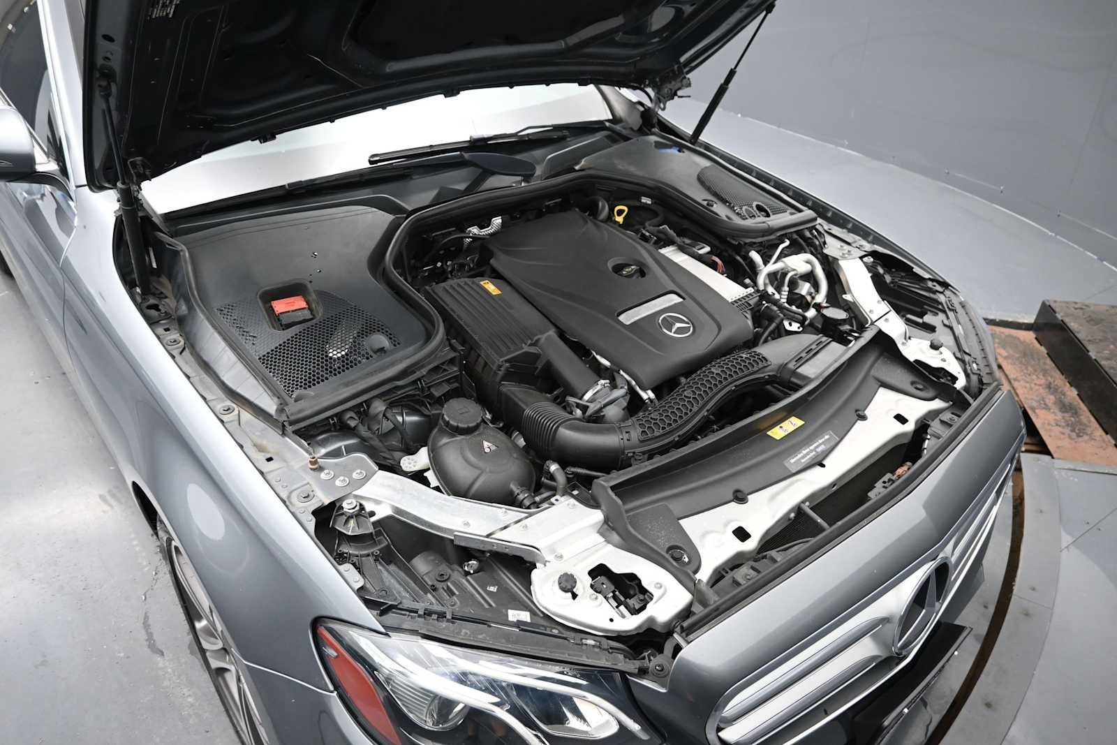 Used 2019 Mercedes-Benz E 300 4MATIC image 43