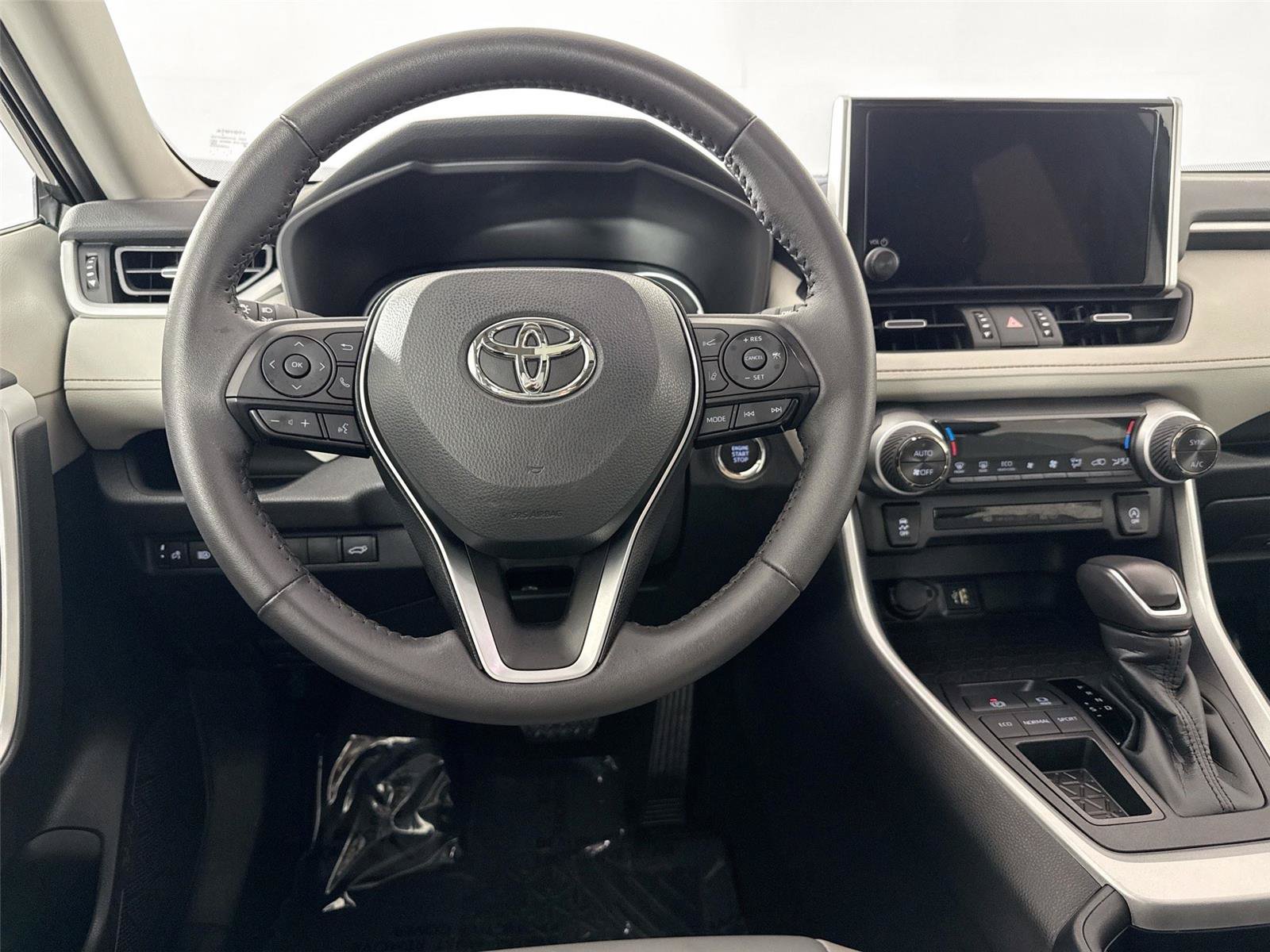 Certified 2025 Toyota RAV4 XLE Premium FWD image 29