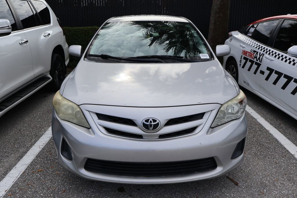 Used 2012 Toyota Corolla LE FWD image 5