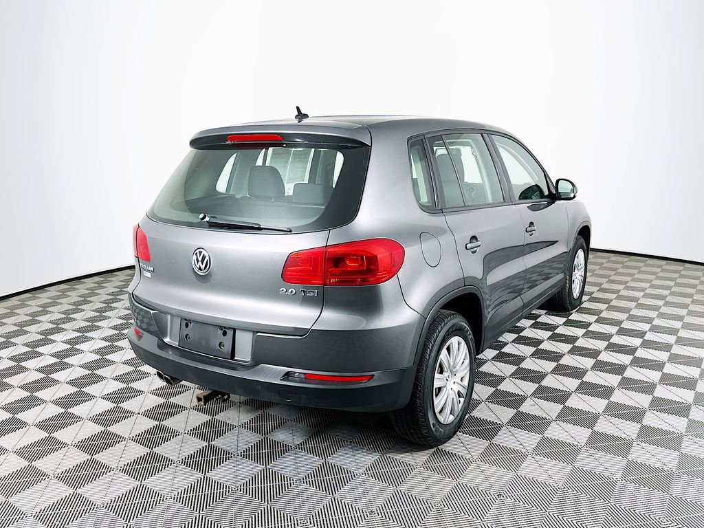Used 2012 Volkswagen Tiguan S image 10