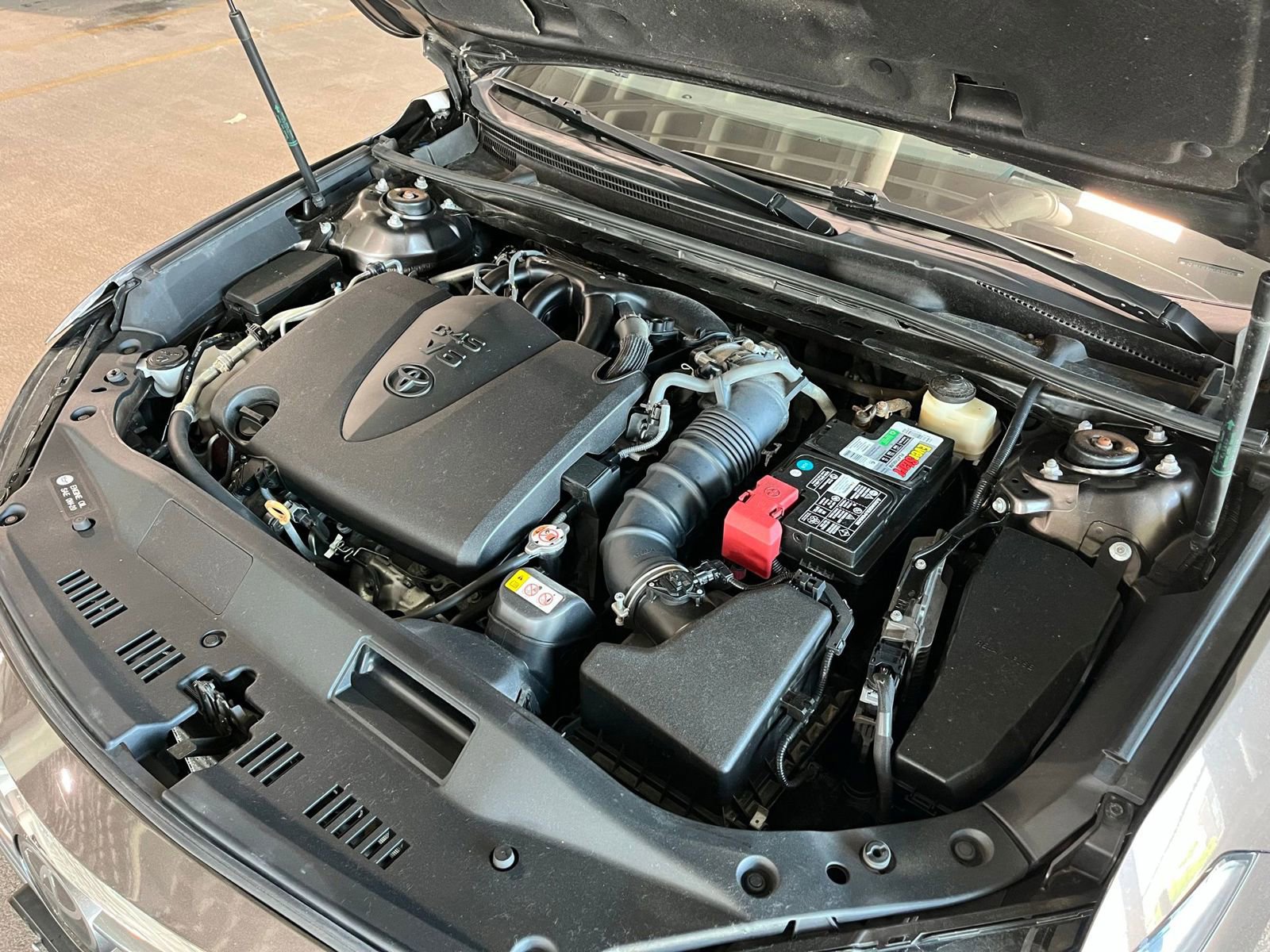 Used 2019 Toyota Avalon Limited w/ All Weather Liner Package FWD image 13