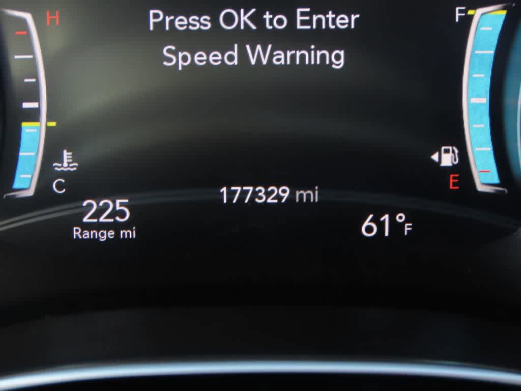 Used 2017 Chrysler Pacifica Limited image 29