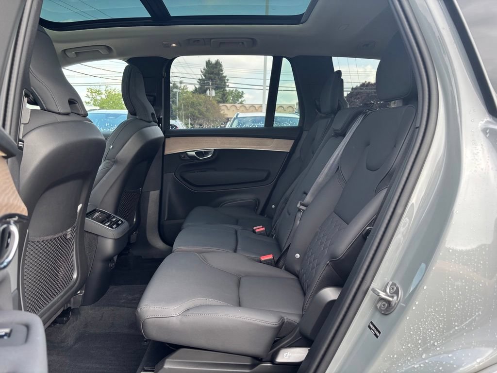 Used 2026 Volvo XC90 B6 Plus w/ Protection Package AWD/4WD image 22