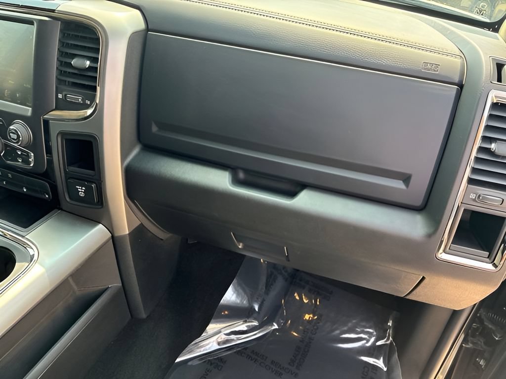 Used 2017 RAM 1500 Sport w/ Black Ram 1500 Sport Group AWD/4WD image 12
