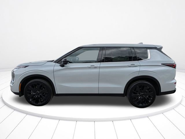 New 2026 Mitsubishi Outlander SE FWD image 7