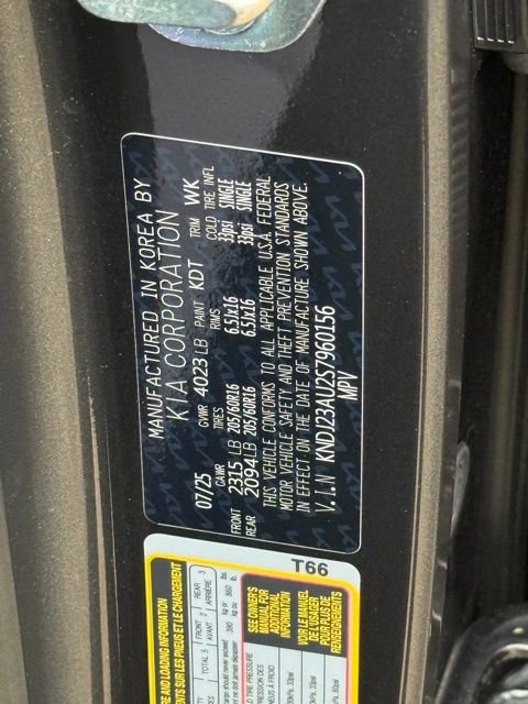 Used 2025 Kia Soul LX FWD image 32