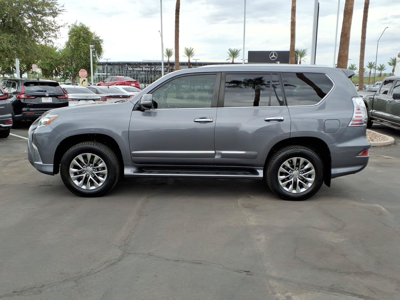Used 2017 Lexus GX 460 Luxury AWD/4WD image 7