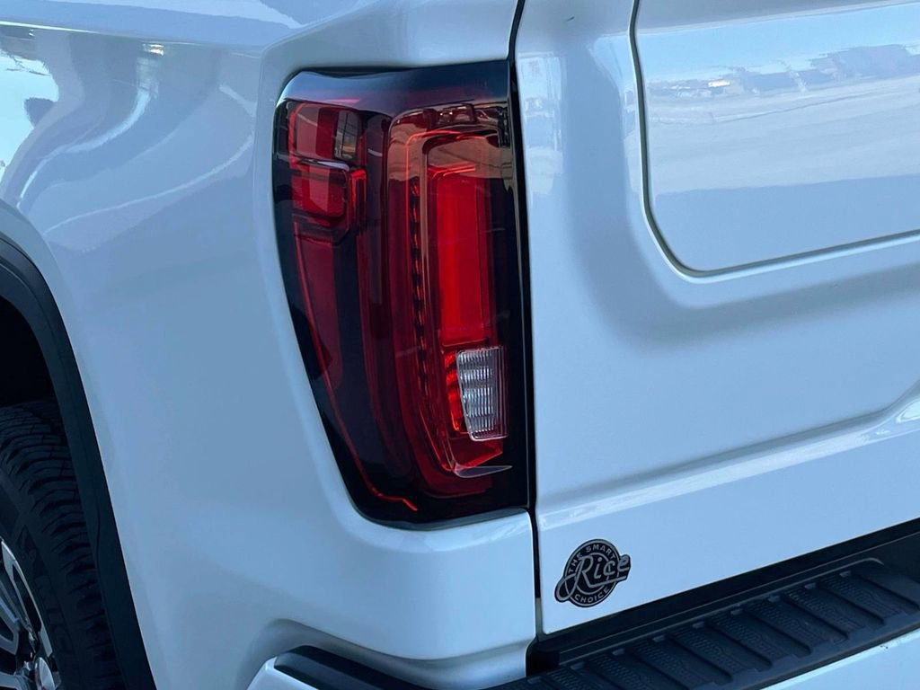 Used 2023 GMC Sierra 1500 AT4 w/ AT4 Premium Package AWD/4WD image 10