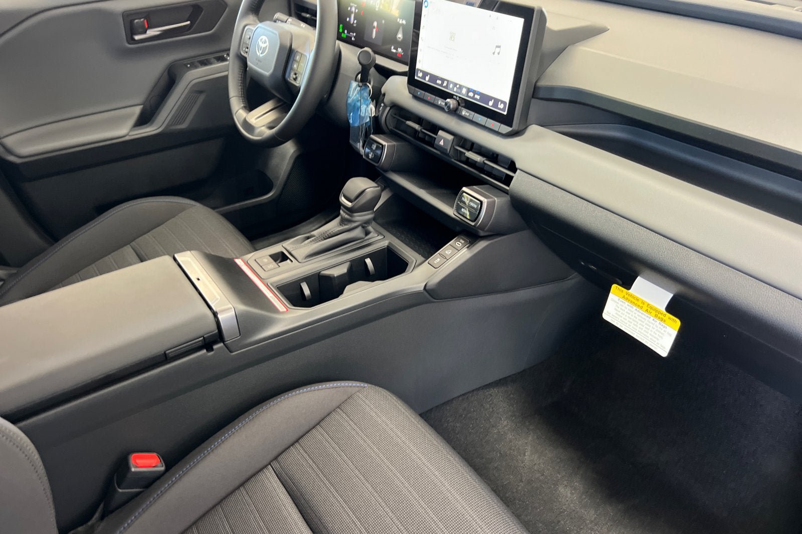 New 2026 Toyota RAV4 SE AWD/4WD image 18