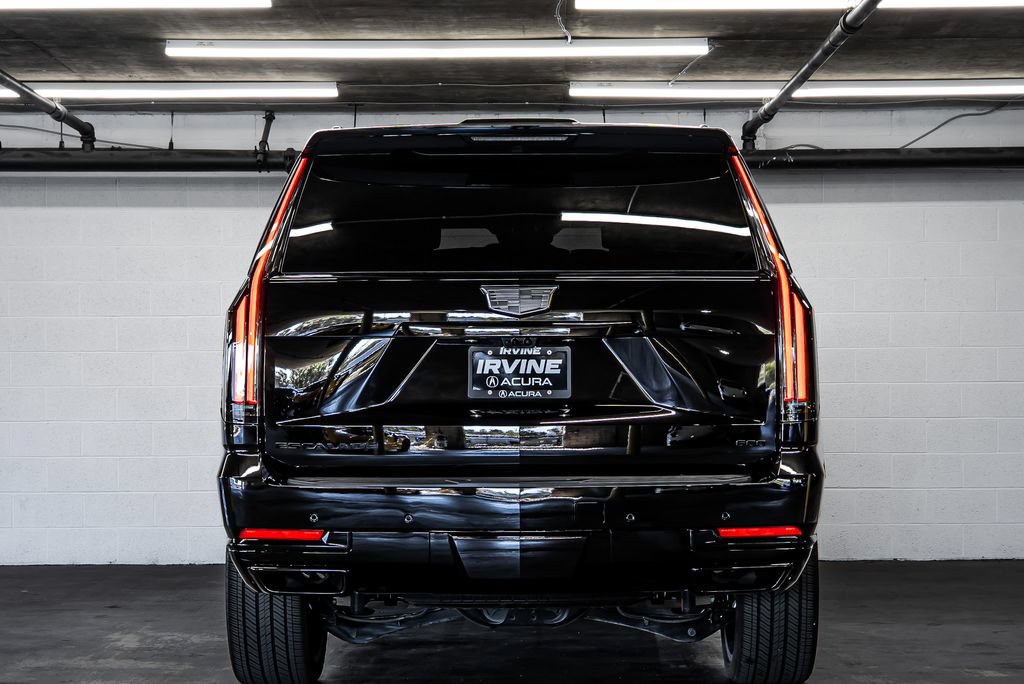 Used 2026 Cadillac Escalade Sport w/ Touring Package AWD/4WD image 4