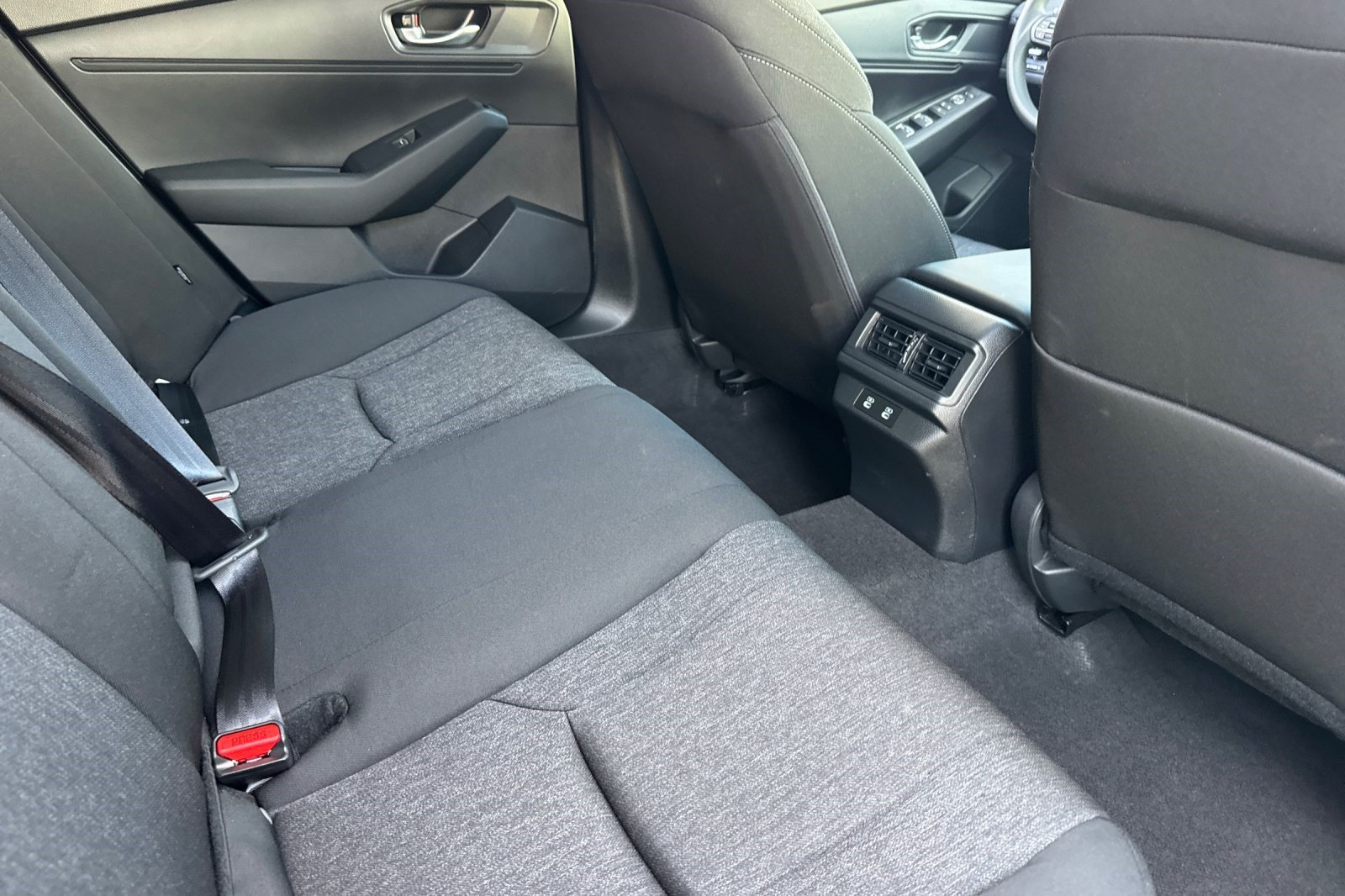 Used 2025 Honda Accord SE image 30
