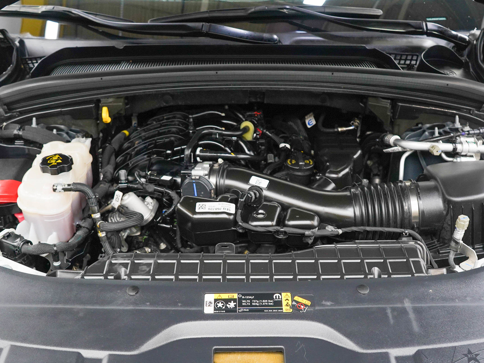 Used 2023 Jeep Grand Cherokee Limited AWD/4WD image 33