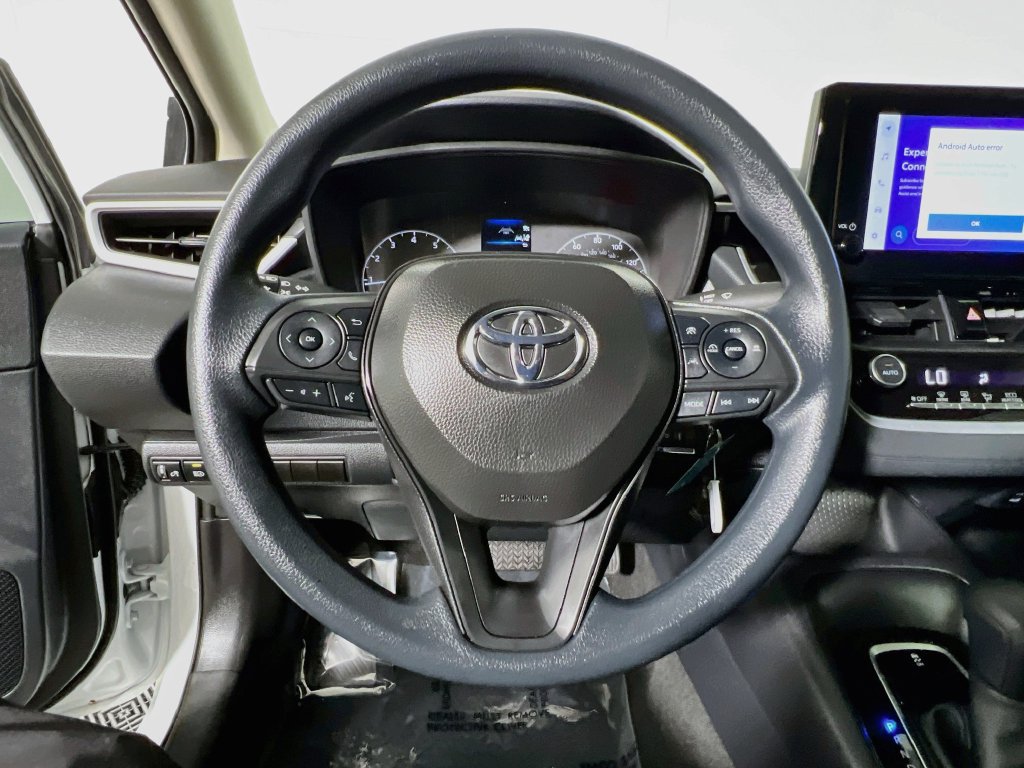 Used 2025 Toyota Corolla LE FWD image 14