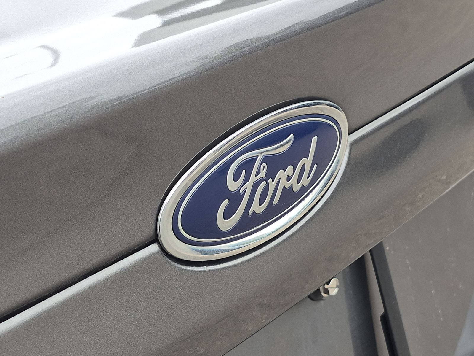 Used 2014 Ford Fusion SE FWD image 12