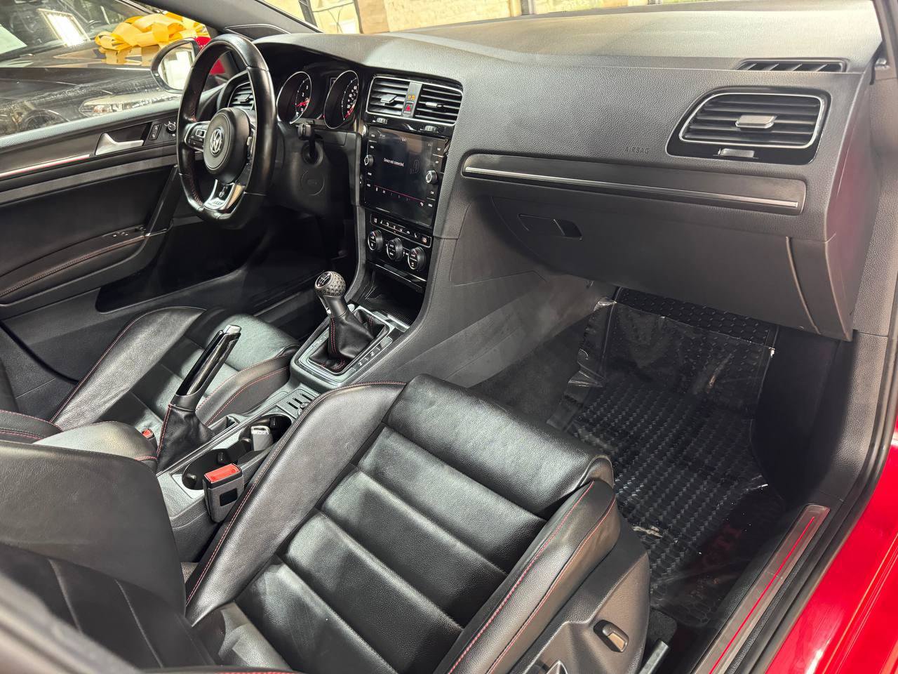 Used 2018 Volkswagen GTI Autobahn FWD image 10