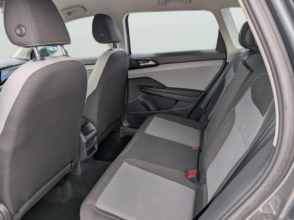 Certified 2023 Volkswagen Taos S FWD image 15