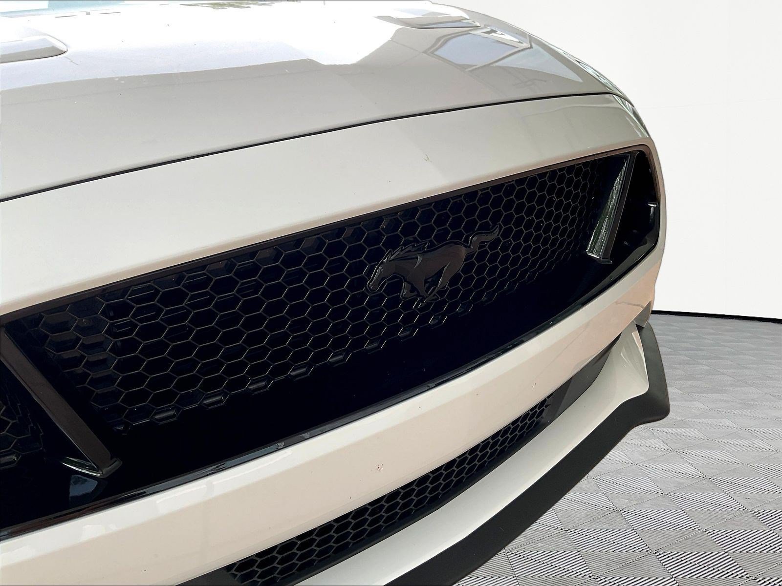 Used 2021 Ford Mustang GT Premium w/ Black Accent Package RWD image 29