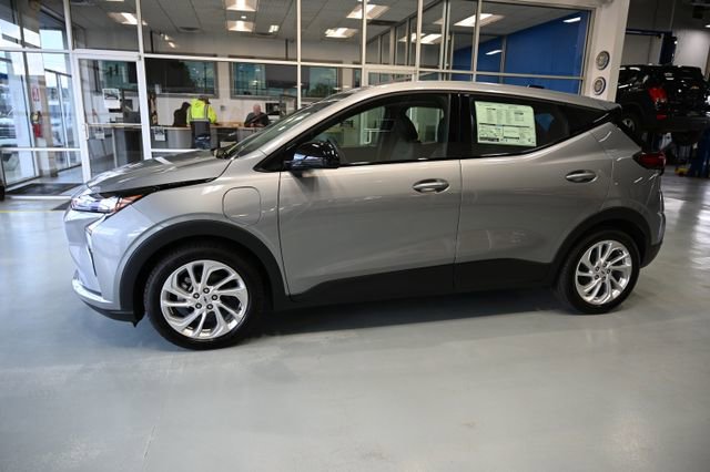 New 2027 Chevrolet Bolt LT FWD image 7