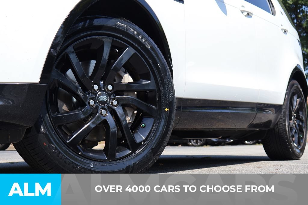 Used 2020 Land Rover Discovery Landmark AWD/4WD image 2