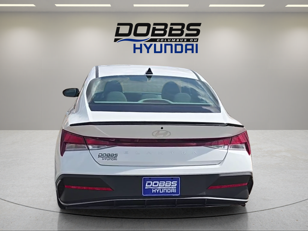 Certified 2026 Hyundai Elantra Sport FWD image 4