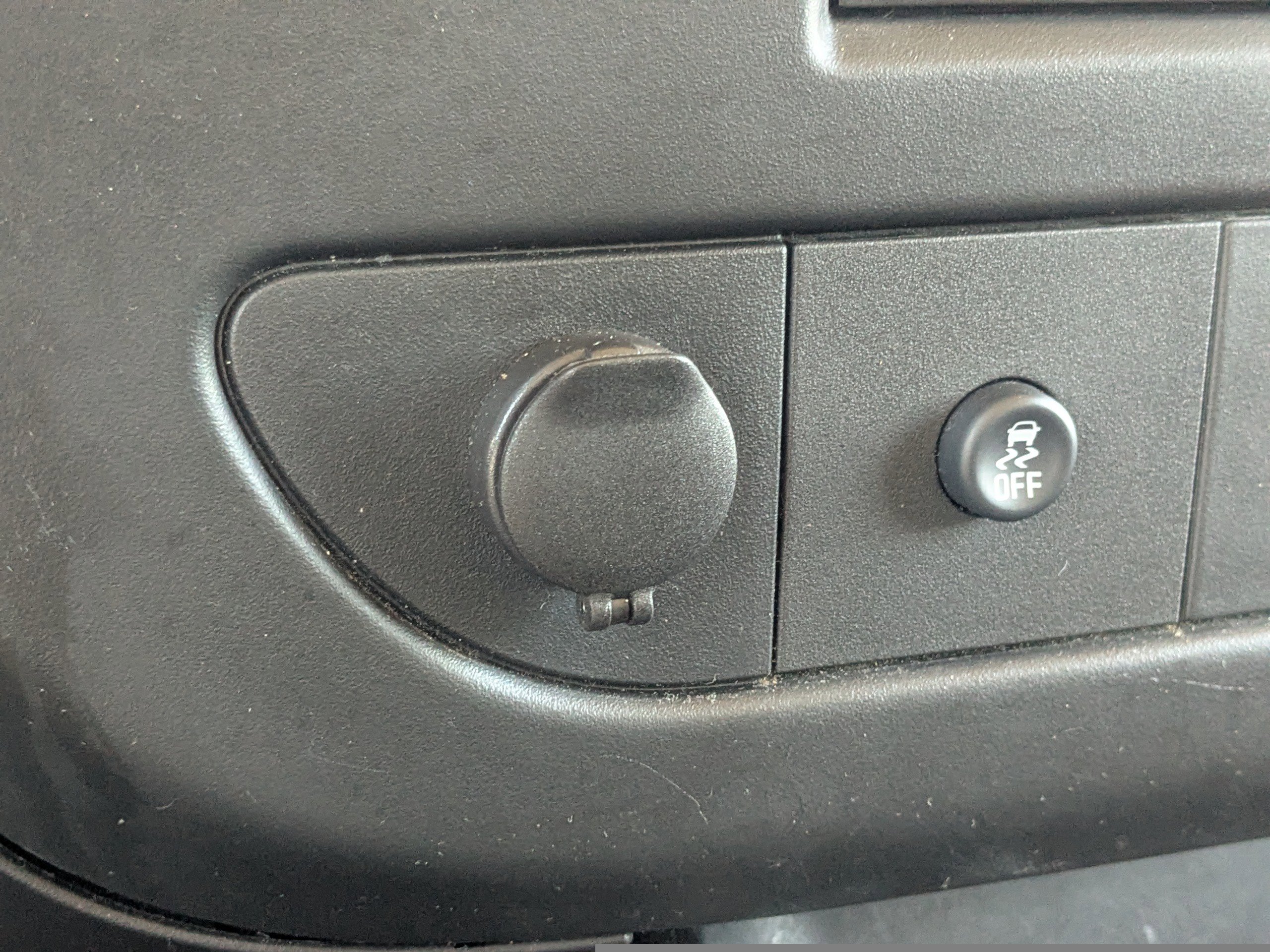 Used 2012 Chevrolet Express 1500 image 17