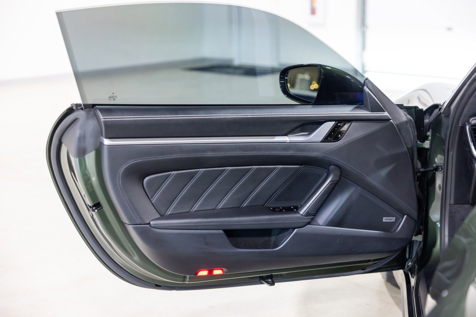 Used 2021 Porsche 911 Turbo S image 28