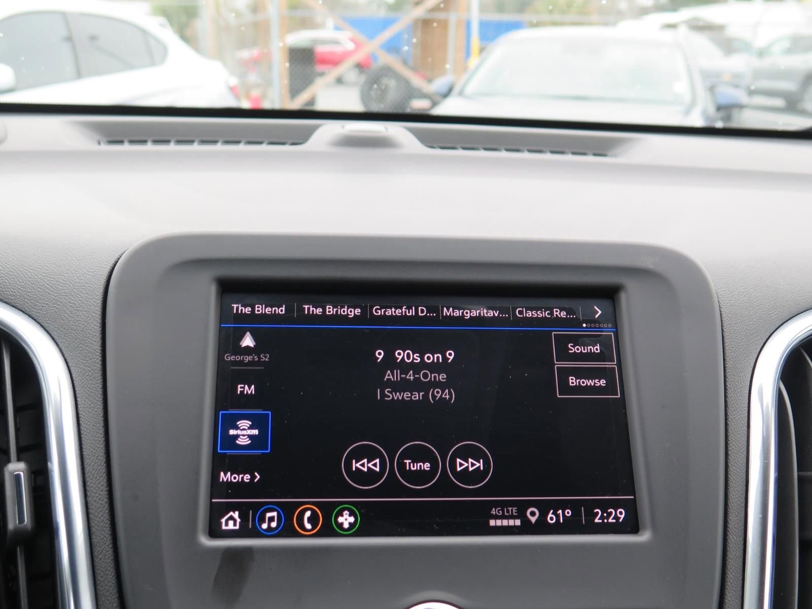 Used 2023 Chevrolet Equinox LT image 12