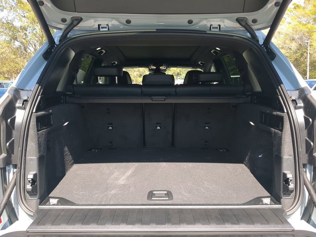 New 2026 BMW X5 xDrive40i w/ M Sport Package image 13