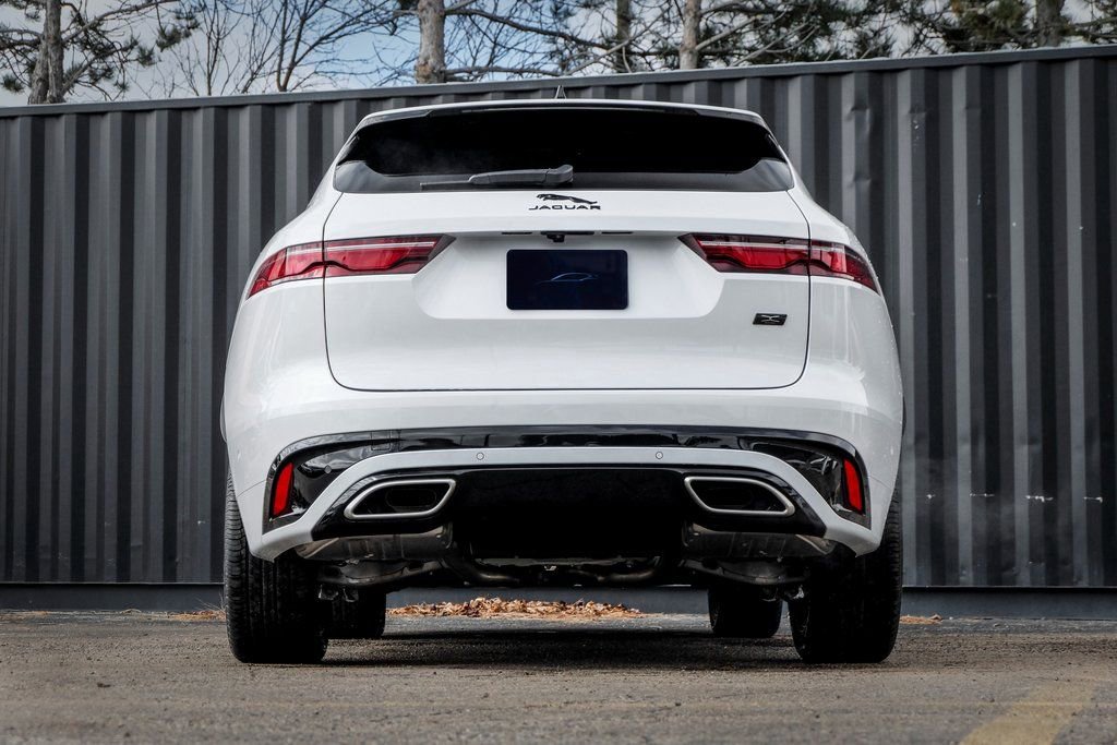 New 2026 Jaguar F-PACE R-Dynamic S image 8