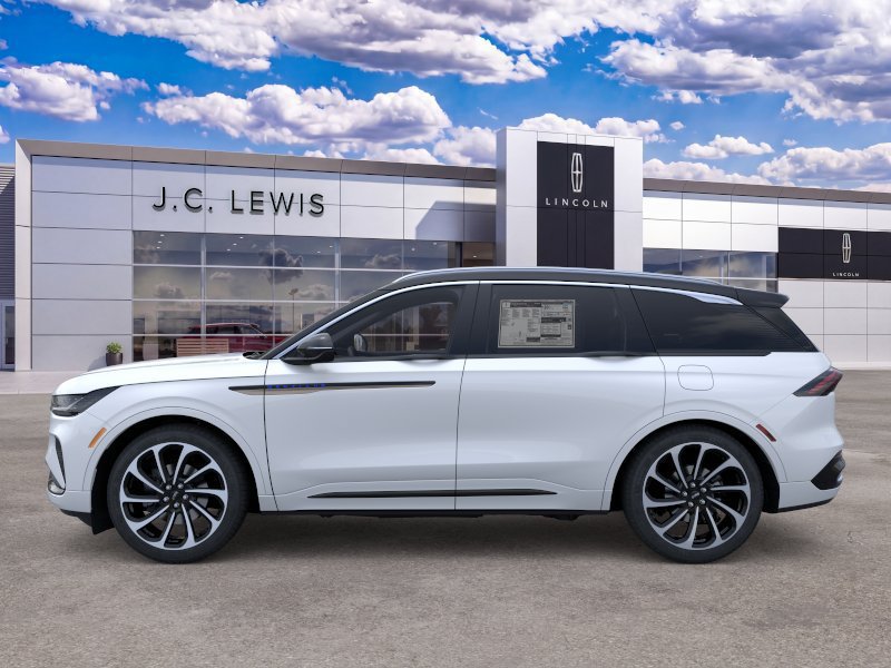 New 2026 Lincoln Nautilus Black Label AWD/4WD image 4