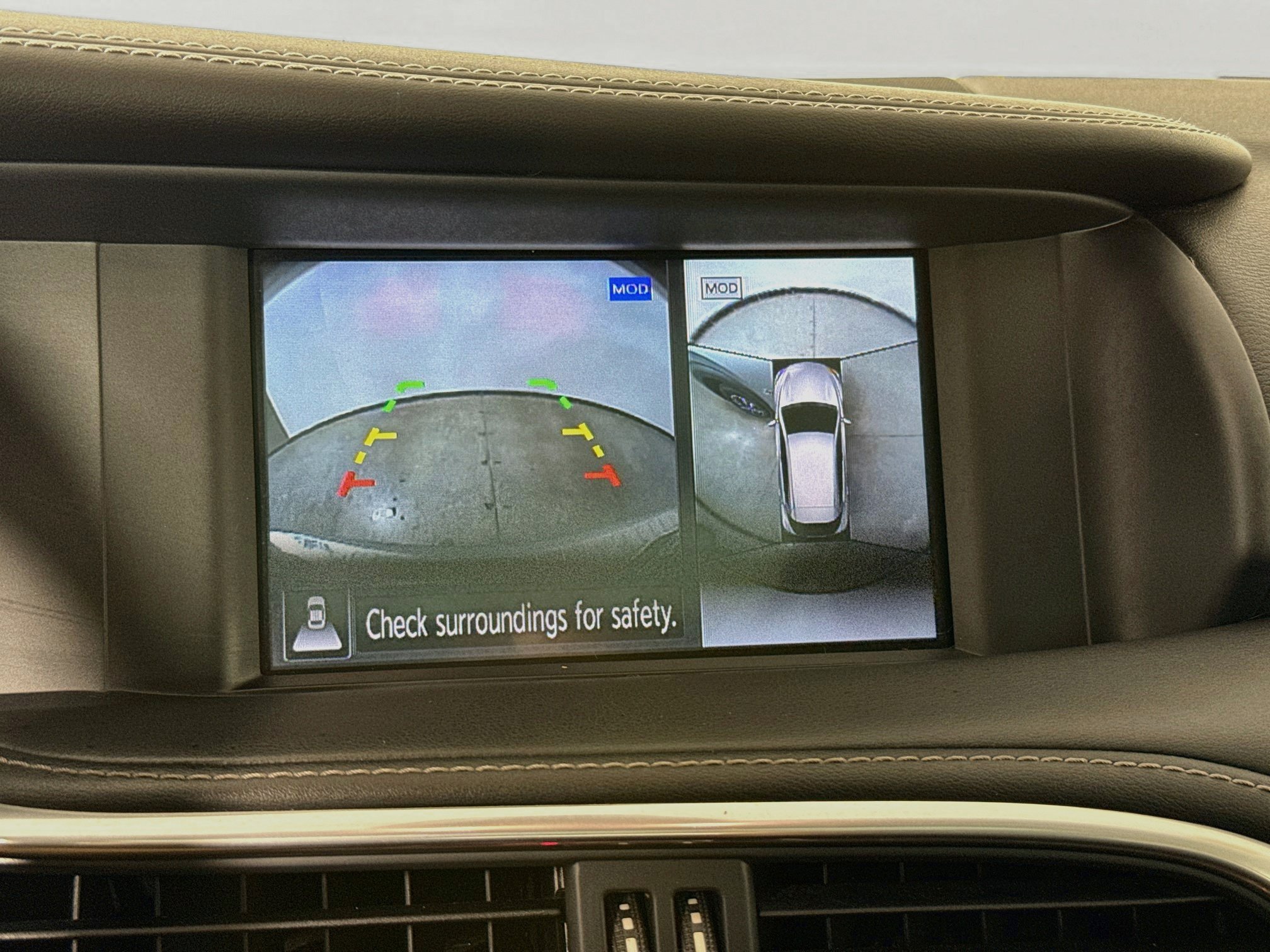 Used 2018 INFINITI QX30 AWD image 17