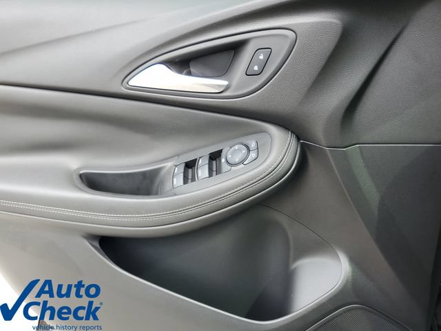 Certified 2024 Buick Encore GX Sport Touring AWD/4WD image 21