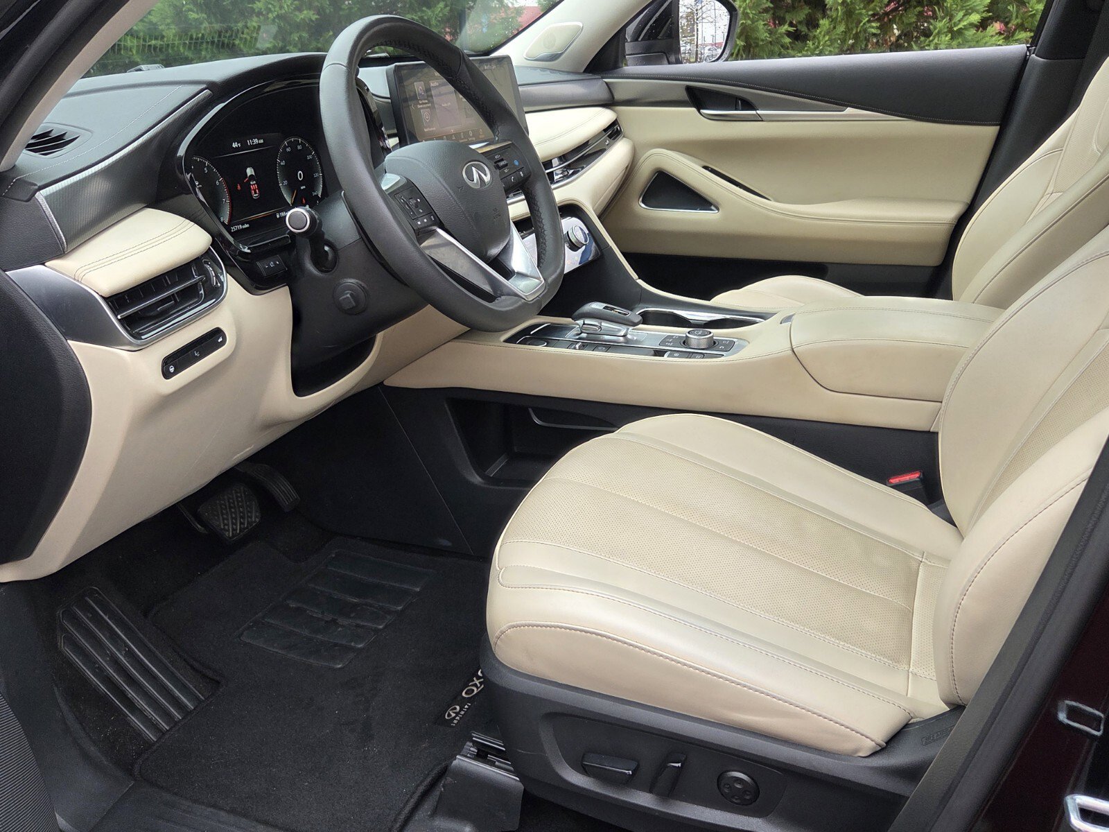 Used 2025 INFINITI QX60 Luxe w/ Vision Package AWD/4WD image 16