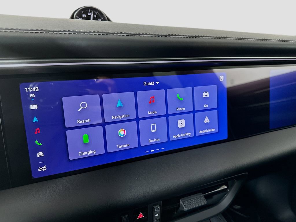 Used 2025 Porsche Macan 4S Electric image 15