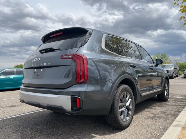 Used 2023 Kia Telluride LX FWD image 17