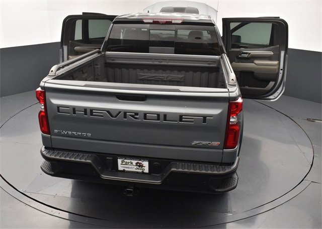 Used 2024 Chevrolet Silverado 1500 ZR2 w/ Technology Package image 29