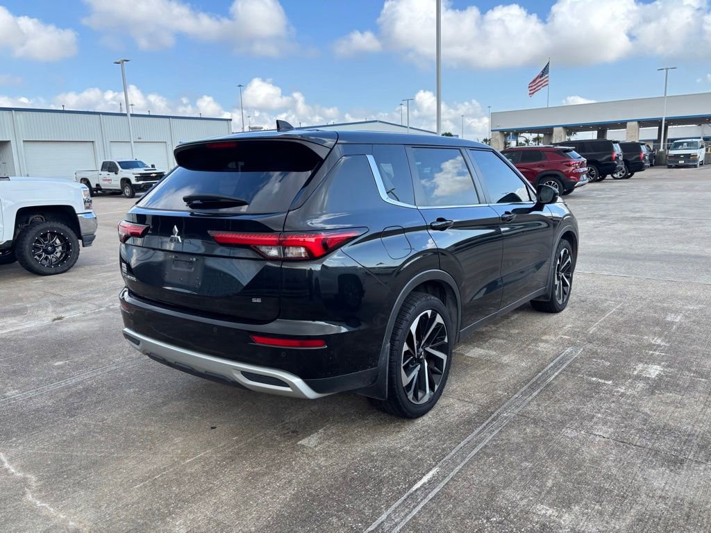 Used 2023 Mitsubishi Outlander SE FWD image 5