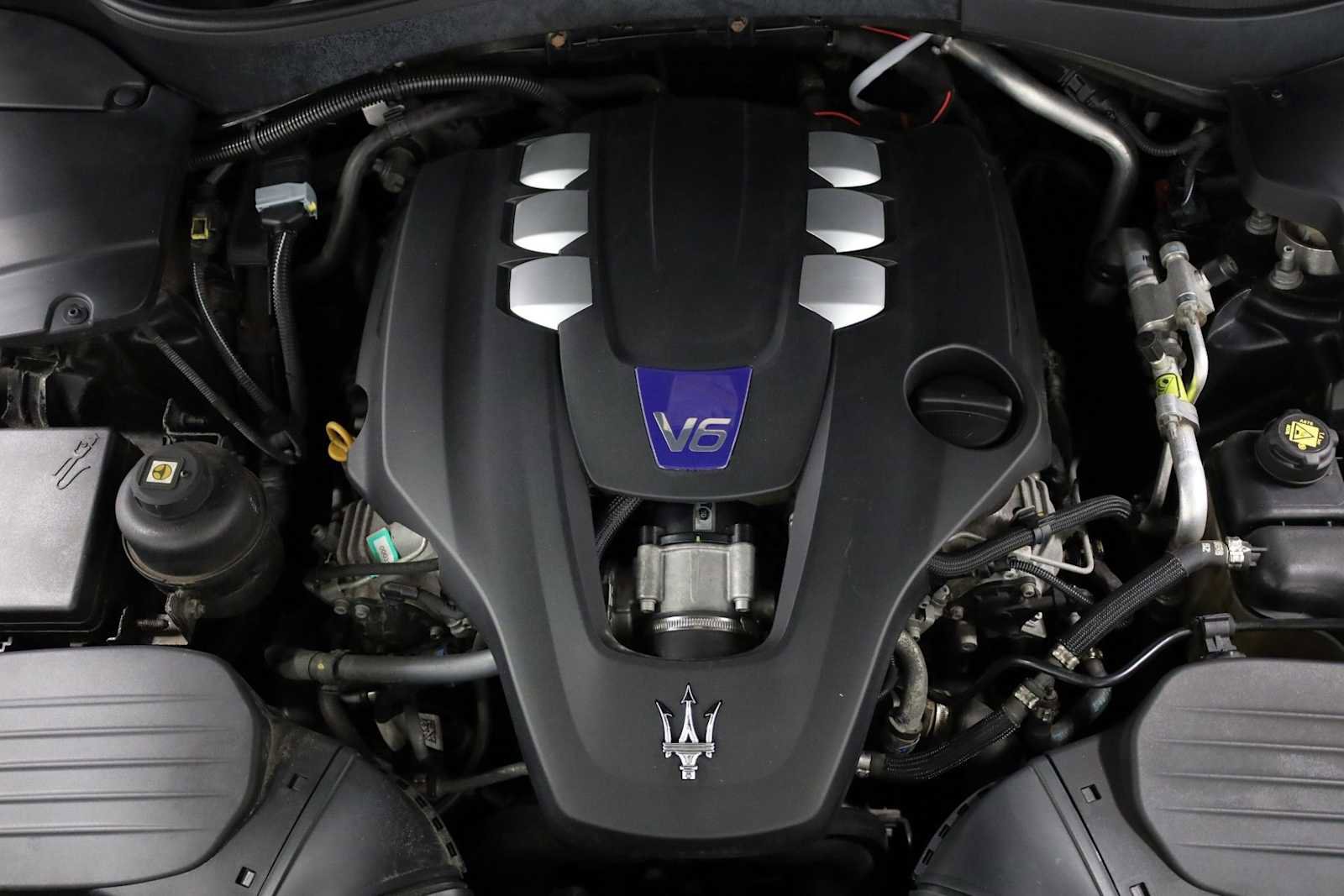 Used 2017 Maserati Levante S image 42