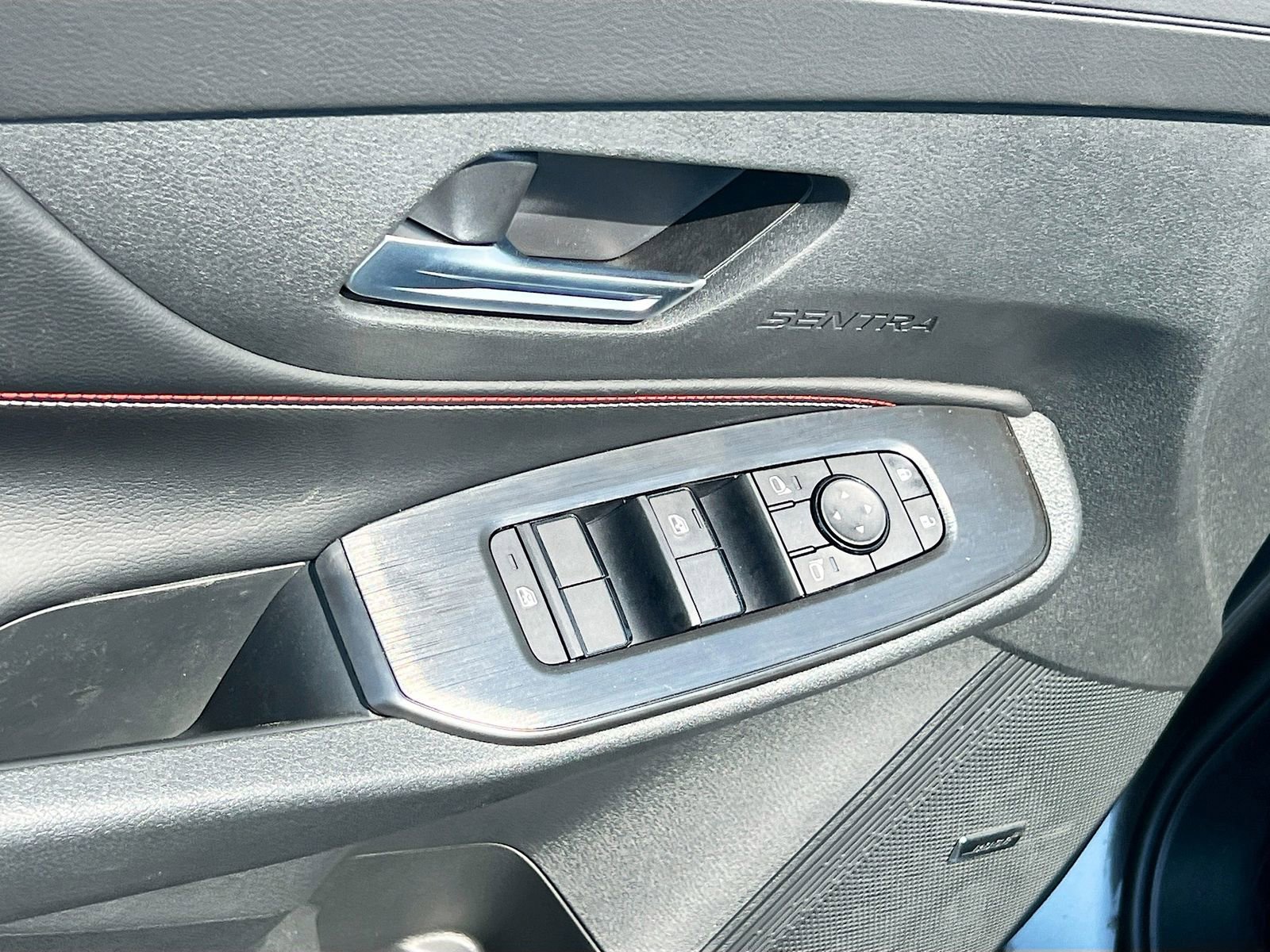 New 2026 Nissan Sentra SR image 17