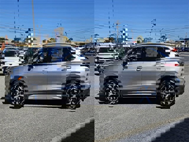 New 2026 Volkswagen Tiguan SE image 4