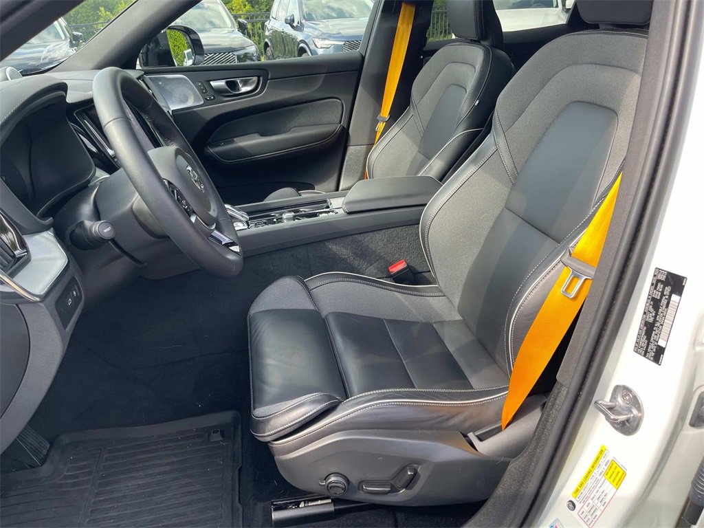 Used 2024 Volvo XC60 T8 Polestar w/ Protection Package Premier image 27