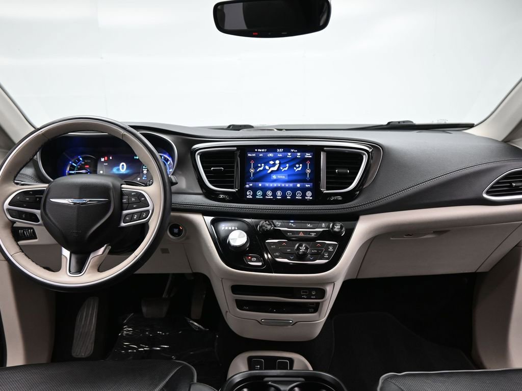 Used 2018 Chrysler Pacifica Limited w/ Advanced Safetytec Group image 21