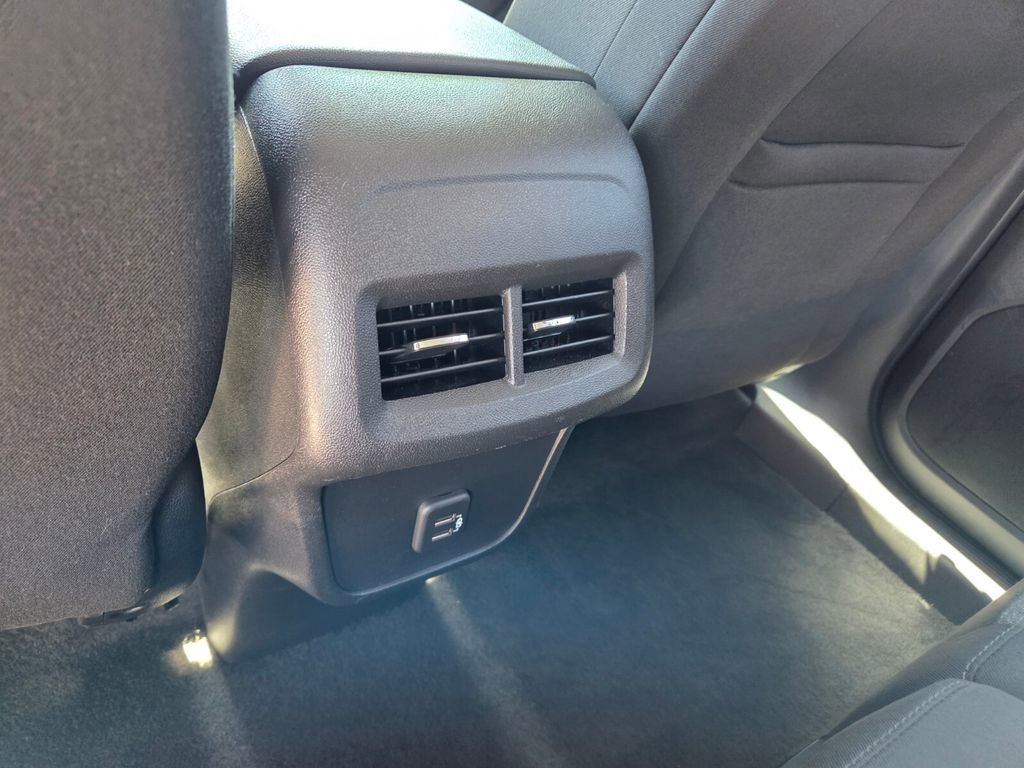 Certified 2024 Chevrolet Equinox LT w/ LPO, Cargo Package image 8