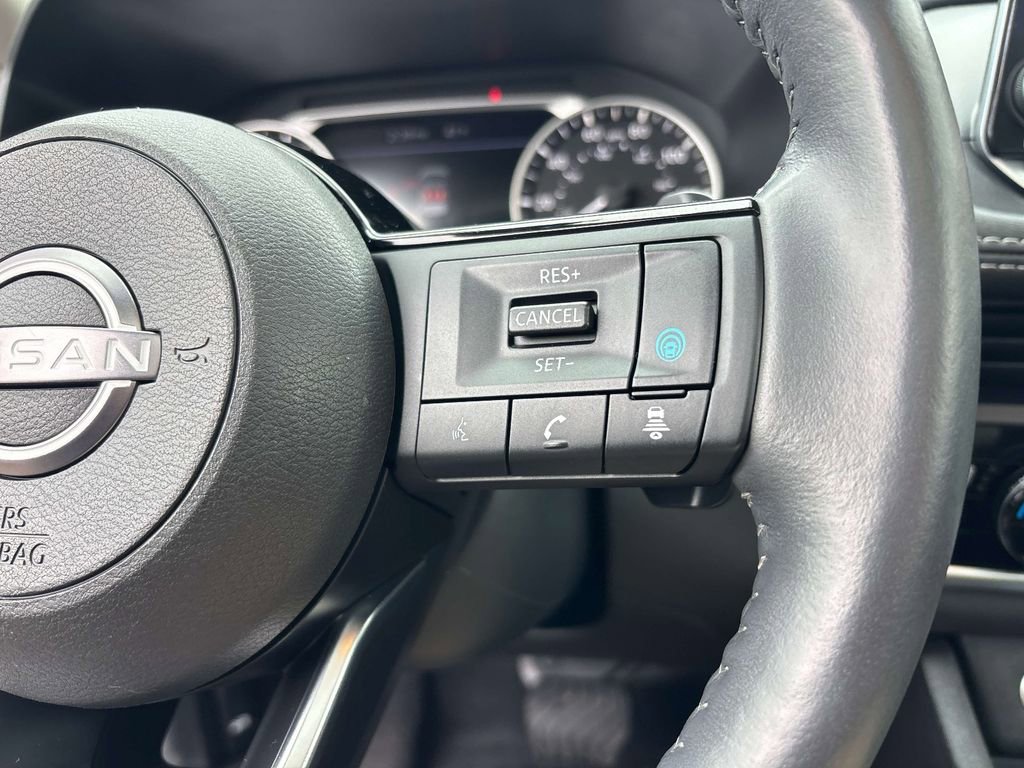 Certified 2023 Nissan Rogue SV w/ SV Premium B Package AWD/4WD image 19